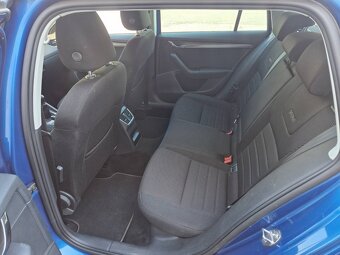 Škoda Octavia Combi SCOUT 4x4 - 5
