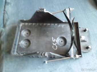 podstavec pod autobateriu Mazda cx5 - 5