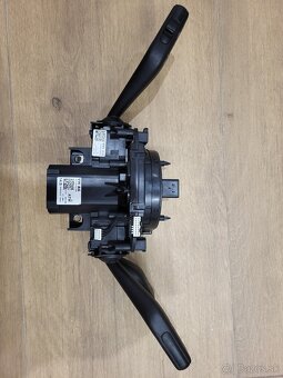Predam Podvolantovu Jednotka VW s packami 5K0.953.569.AA - 5