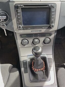 Volkswagen Passat B6 combi Highline 1.9 Tdi - 5