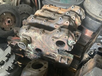 Predám vaňu chladič filter prsia na Zetor major - 5