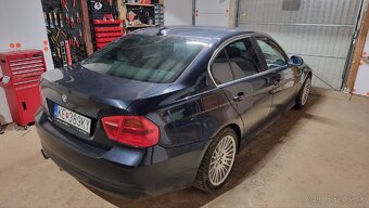 BMW e90 2008 - 5