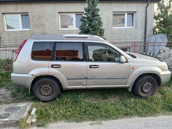 Nissan x-trail T 30 2,2 D - 5