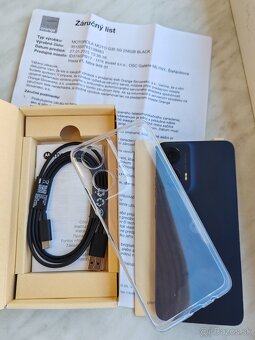 Motorola Moto G35 5G nový 256GB verzia - 5