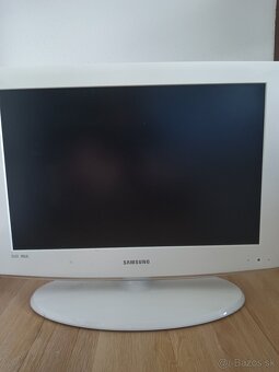 XBOX 360 + monitor, 1 ovládač - 5
