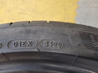255/35R19 - 5