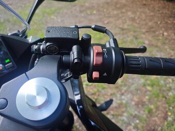 Cfmoto 300 SR - 5