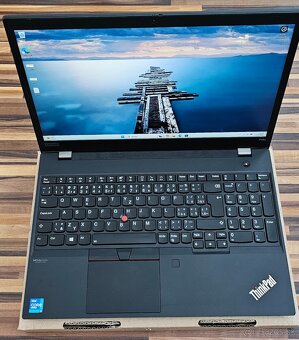 LENOVO ThinkPad P15s Gen 2i - i7,32GB,1TB SSD, LTE - 5