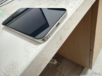Apple Iphone 15 Pro Max 256 GB - 5
