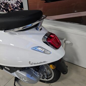 Vespa Primavera 125 White - nová - 5