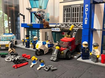 Lego city 60047 - 5