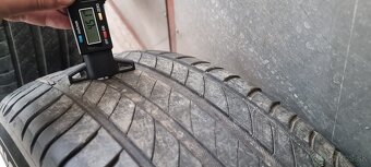 Predám 4xletné pneumatiky 215/55r17,Pirelli/Michelin. - 5