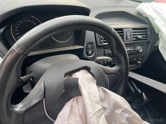 Rozpredám na diely BMW rad 1 F20 2.0 D - 5