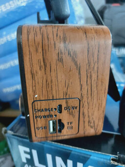 Male Radio Solar Bluetooth MP3 FM AM USB CAR adio disponuje - 5