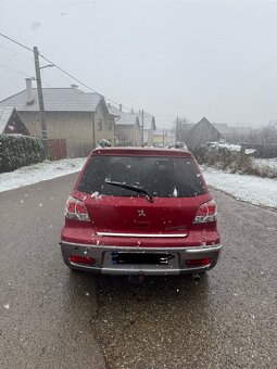 Mitsubishi Outlander 2.4 Benzín 4x4 114KW A/T4 - 5