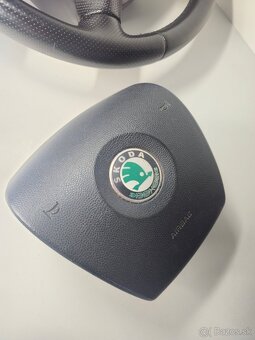 PERFOROVANÝ KOŽENÝ VOLANT OCTAVIA FABIA - 5