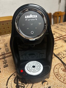 Kávovar Lavazza ako nový - 5