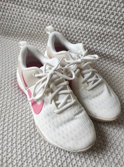Dámské tréninkové boty Nike Zoom Bella 6 W bílé - 5
