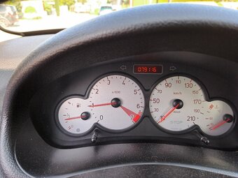 Peugeot 206 benzín 1,4 - 5