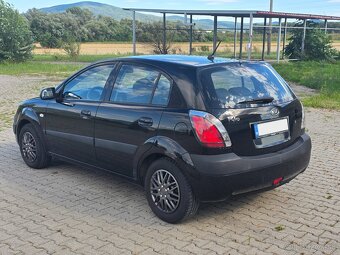 Kia Rio 1.4 LX - 5