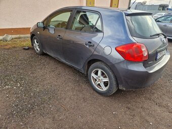 Toyota Auris - 5