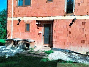 Dvojpodlažná chata s nádherným výhľadom pri obci Látkovce - 5
