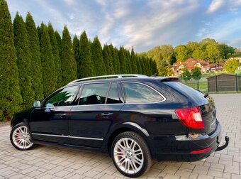 Skoda Superb Combi 2.0 TDI DSG 4X4 Elegance Max - 5