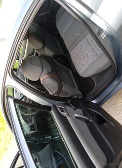 Predám Peugeot 407. 1.8b. tv 2006 - 5