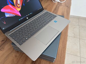 /15.6"/HP Notebook/4GB RAM DDR5/128GB NVMe SSD/Intel HD 2GB - 5
