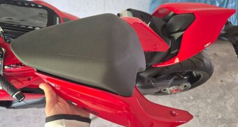 DUCATI STREETFIGHTER V2 - 5
