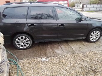 VW PASSAT B6 1.9 TDI BLS ROZPREDAM NA NAHRADNE DIELI - 5