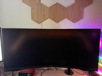 34" Samsung Odyssey G5 monitor - 5