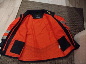 Reflexná nepremokavá bunda PC:89,99 - 5