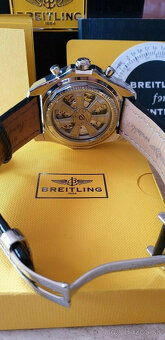HODINKY BREITLING BENTLEY B06 v top stave - 5