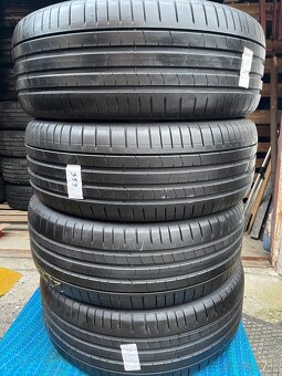 Letne Pirelli PZERO PZ4 235/50 R19 99W DOT2221, 353 - 5