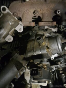 Mitsubishi Pajero III 3.2 DID - motor - 5