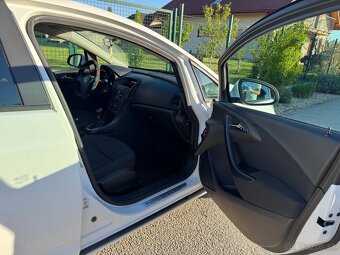 Opel Astra 1.4 74kw 171km s tažným’ - 5
