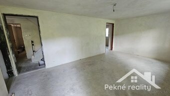 Predaj rodinného domu s garážou vo Zvolene - mestská časť Mô - 5