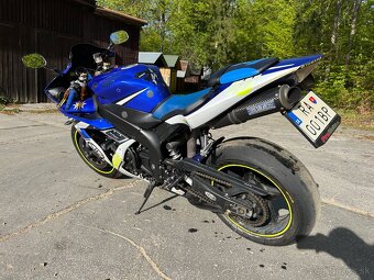 Yamaha YZF - R1 - 5