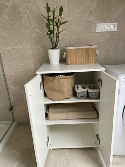 Kúpelňová skrinka - 5