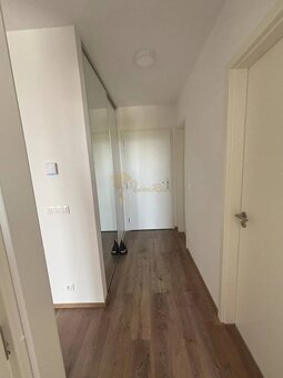 2-izb. byt, Bystrická ul., Devínska Nová Ves, pivnica, park. - 5