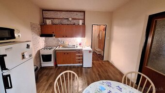 Veľký 1 izbový byt na Záhonku - 5