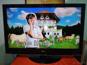 Predám LCD TV LG 42LD420 Full HD - 5