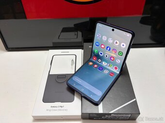 Samsung Z Flip 7 - 5