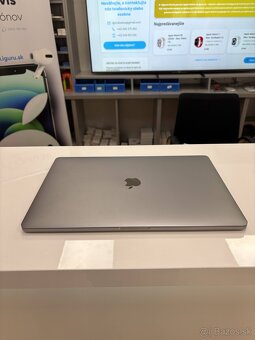 Apple MacBook PRO 15 512GB -Nová batéria - 5