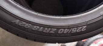 Letné pneumatiky 225/40 r18 - 5