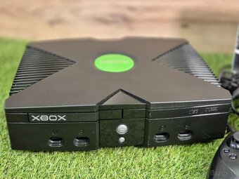 Original Xbox (v1.4), 2 ovládače, Burnout, Fifa, Madden - 5