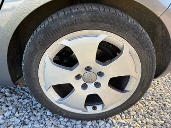 Zimne pneu 225/45 r17 na original audi diskoch 7.5Jx17 ET56 - 5