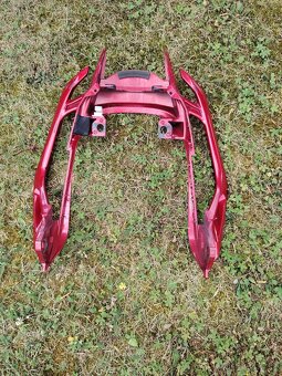 Hlavný plast pod sedlo Yamaha FZ6 - 5