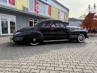 1941 Cadillac Series 62 Coupe - 5